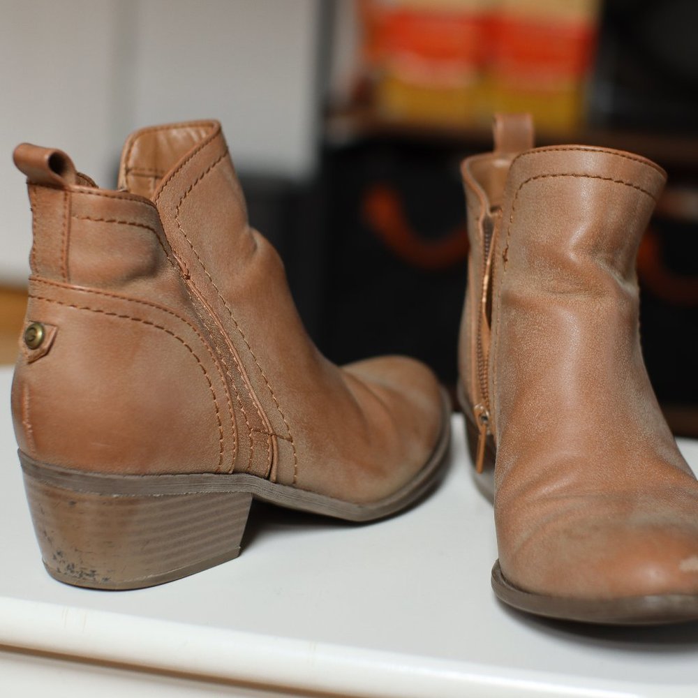 G by Guess Ankle Bootie Size 7